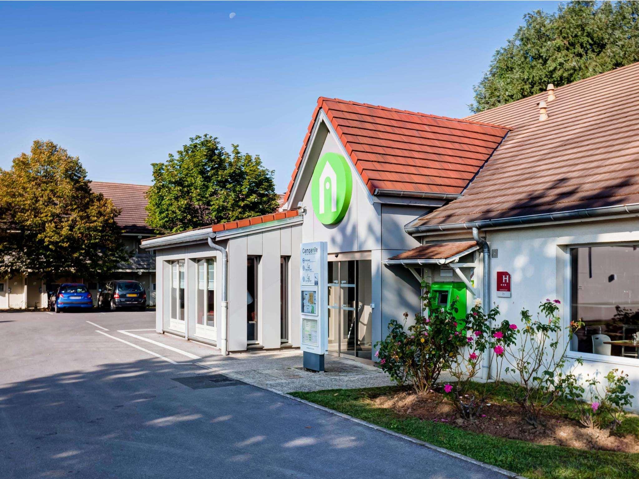 Hotel Campanile Evry Ouest - Corbeil Essonnes Exterior foto