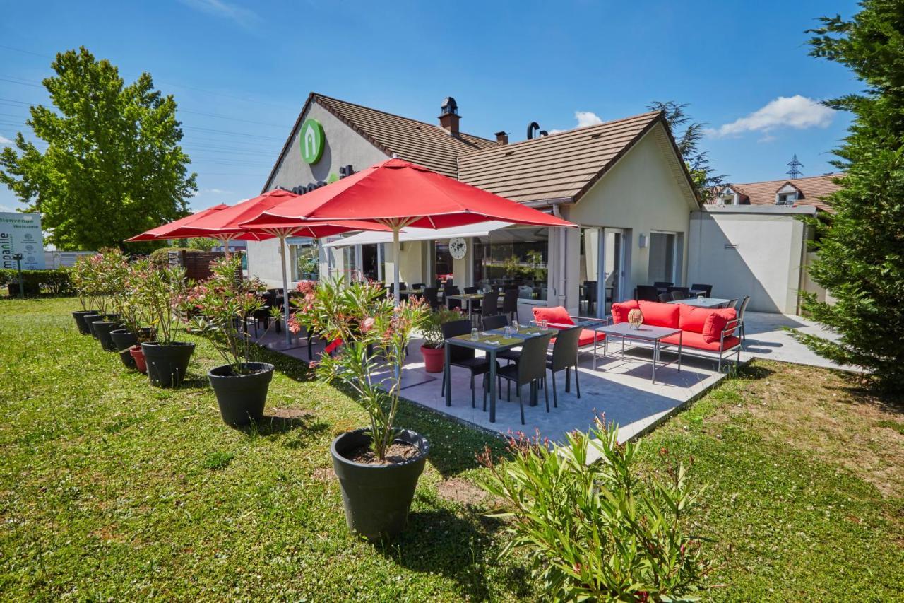 Hotel Campanile Evry Ouest - Corbeil Essonnes Exterior foto