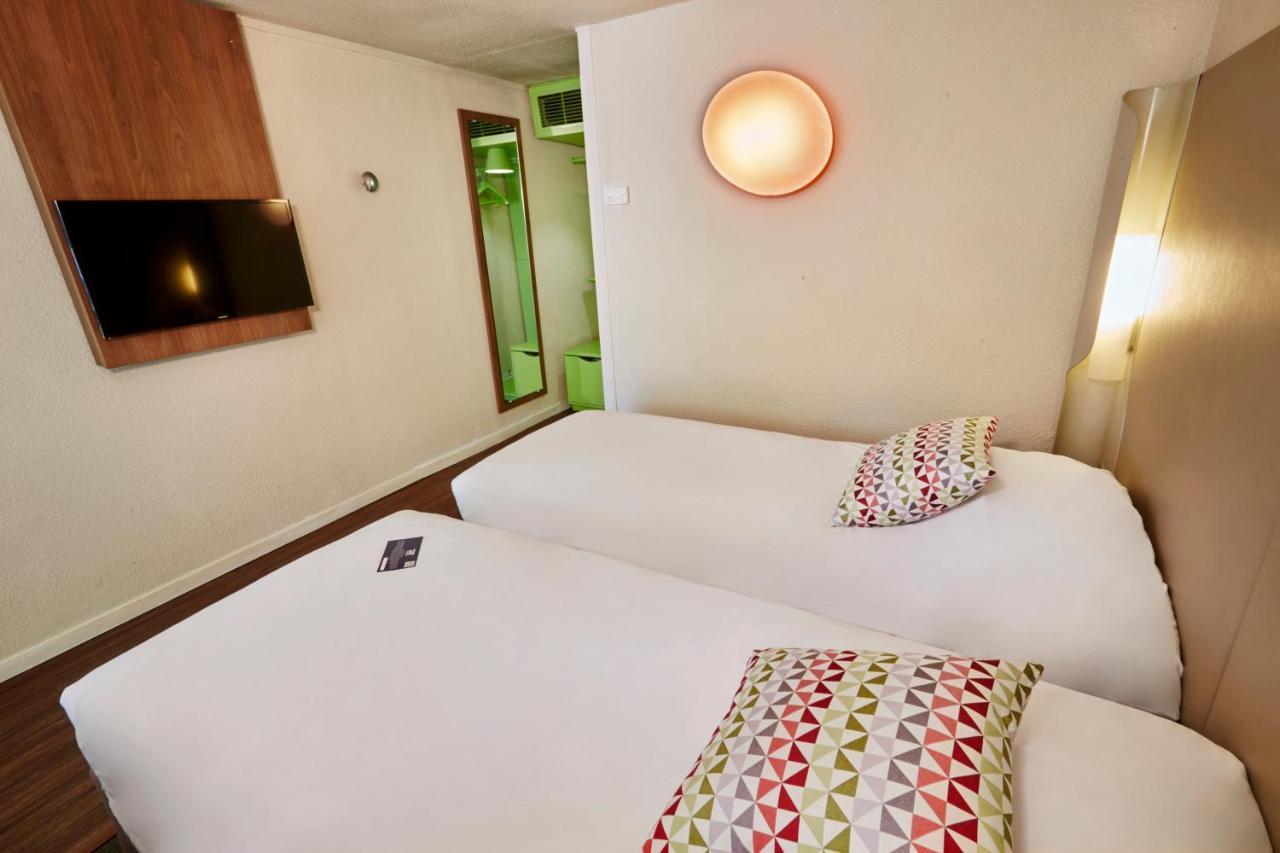Hotel Campanile Evry Ouest - Corbeil Essonnes Exterior foto